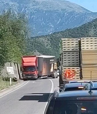 Saobraćajna nesreća na M-17 između Mostara i Jablanice: U nesreći učestvovao kamion(FOTO)