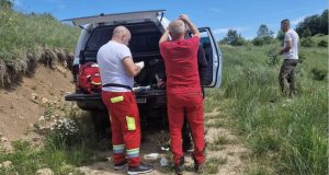 Uspješna akcija spašavanja kod izvora Doljanke: Lovac povrijeđen nakon pada, brzom reakcijom evakuisan na sigurno(FOTO)