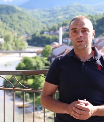Čovjek koji je više puta spašavao živote sada turistima otkriva najljepša mjesta Hercegovine: Konjički heroj Danko Dangubić pokrenuo novi outdoor turistički projekat(VIDEO)