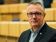 Dramatično obraćanje u Parlamentu: Sanel Kajan tvrdi da je dobio kovertu s metkom – „Bit će kasno kada padne mrtva glava..“