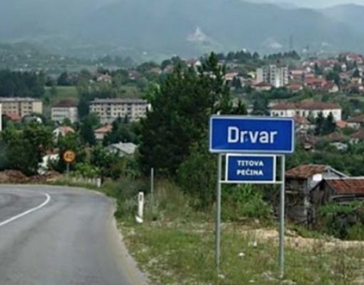 U teškoj tragediji u bh.gradu poginula djevojka: Motorom se sudarila sa ocem, pa odletjela pod kamion