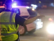 Teška saobraćajna nesreća kod Konjica: Motocikl sletio s puta, jedna osoba teško povrijeđena