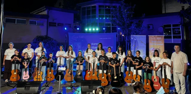 IMG-100413553bd6f3998ceacdd580bfad5e-V-webp
