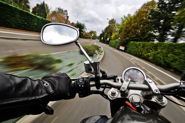 motor-motocikl-jurnjava-brzina