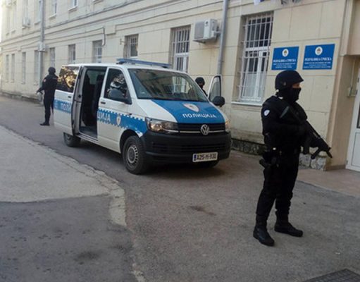 Drama u policijskoj stanici u Hercegovini: Muškarac izvadio nož i prijetio policajcu, odmah uhapšen