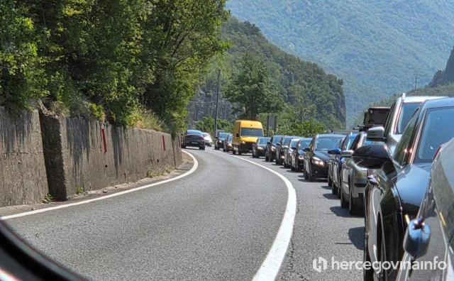 na-m-17-bradina-mostar-promet-je-izrazito-pojacan-a-dodatna-usporavanja-moguca-su-kod-konjica-i-jablanice-zbog-radova-na-ribickom-mostu_65589865