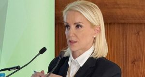 Sud poništio odluke UNSA-e: Diplome Sebije Izetbegović su validne, UNSA joj mora vratiti akademske titule