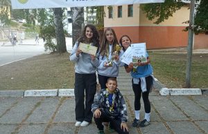 Mladi Jablaničani najbolji u Varešu: Ajna, Zara, Emina i Bakir osvojili prvo mjesto na međunarodnom takmičenju među 15 ekipa(FOTO)
