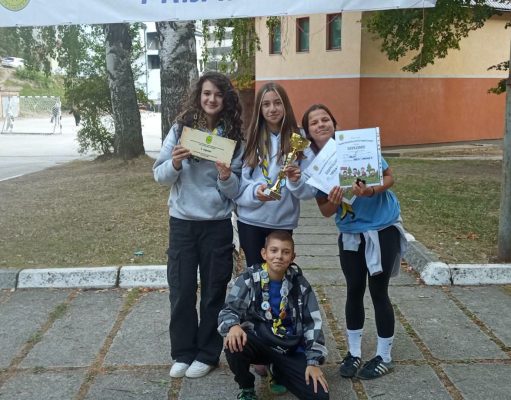 Mladi Jablaničani najbolji u Varešu: Ajna, Zara, Emina i Bakir osvojili prvo mjesto na međunarodnom takmičenju među 15 ekipa(FOTO)