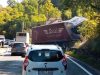 Saobraćajna nesreća na M-17 kod Konjica: Sudarili se kamion i automobil, saobraćaj se odvija naizmjenično(FOTO)