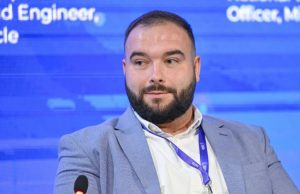 Jablaničanin Mirza Dautbegović među pozvanim predavačima međunarodne konferencije o umjetnoj inteligenciji: Mladi IT stručnjak naći će se u društvu profesora iz BiH, Mađarske i Turske (FOTO)