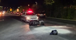 Nesreća na magistralnoj cesti M-17 u Hercegovini: Povrijeđen motociklista u sudaru s automobilom(FOTO)