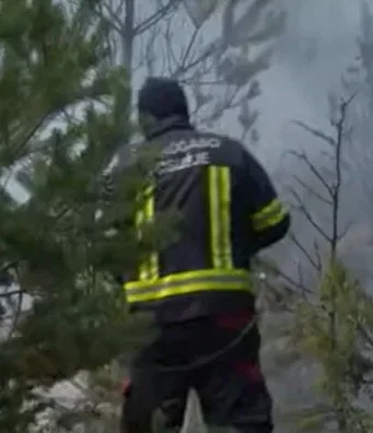 Požar na Blidinju ponovo se razbuktao: Vatra se približila kućama i vikendicama(VIDEO)