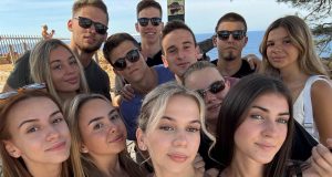 Deset dana, četiri države i bezbroj uspomena: Učenici Srednje škole Jablanica vratili su se s ekskurzije koja ih je odvela od Verone i Monaka, preko Barcelone, sve do Cannesa, Nice i Venecije (FOTO)