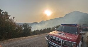 Požar na otvorenom prostoru u Hercegovini: Tokom intervencije pronađeno beživotno tijelo (FOTO)
