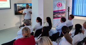 Dom zdravlja Jablanica uspostavio edukativni centar za medicinske sestre i tehničare: Kenan Nezirić održao prvo predavanje (FOTO)