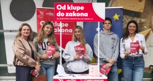 U Jablanici predstavljena važna inicijativa: Traže besplatne higijenske proizvode za srednjoškolke, podršku pružila i doktorica Alma Budim-Hondo (FOTO)