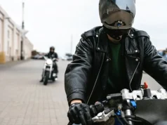 Teška saobraćajna nesreća u Hercegovini: Motociklista iz Mostara teško povrijeđen u sudaru s Peugeotom