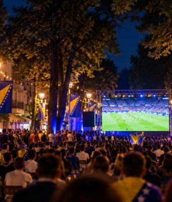 Još nekoliko sati do spektakla u Jablanici: Veliki ekran, Zmajevi i posebna večer za Edina Džeku – vidimo se večeras!