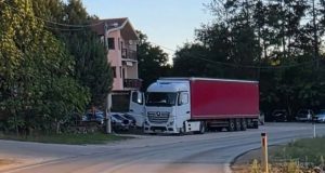 Nova akcija FUP-a u Hercegovini: U teretnom vozilu pronađena veća količina marihuane, vozač uhapšen(FOTO)